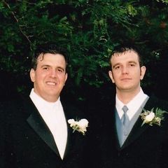 Profile Picture of Bobby Nikopoulos (@bobbynikopoulos) on Tiktok