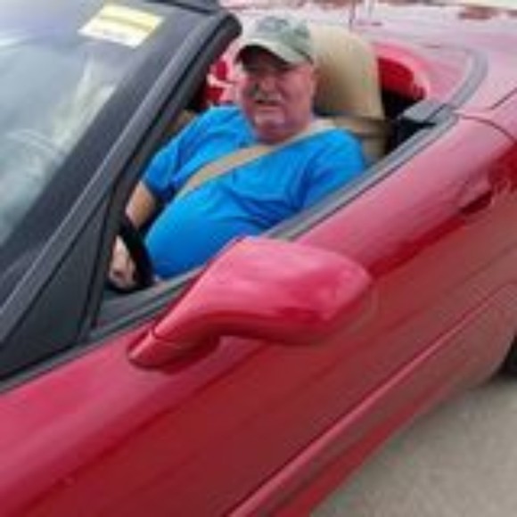 Profile Picture of Paul Stephenson (@paulstephens525) on Poshmark