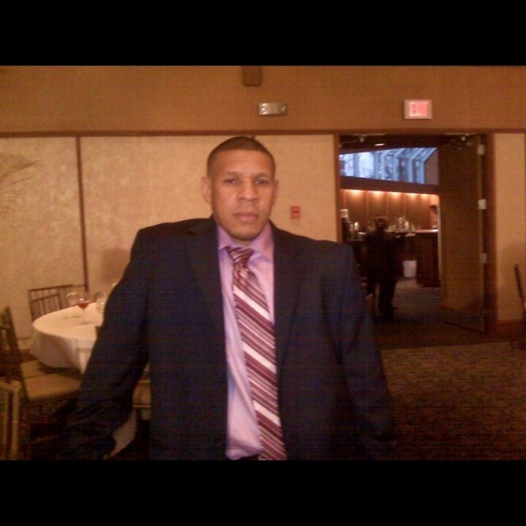 Profile Picture of Larry Love iphone (@larrylove1025) on Poshmark