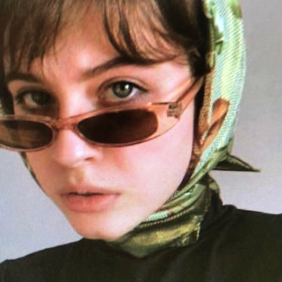 Profile Picture of Porter Clare (@fhkhjvplbfk) on Poshmark