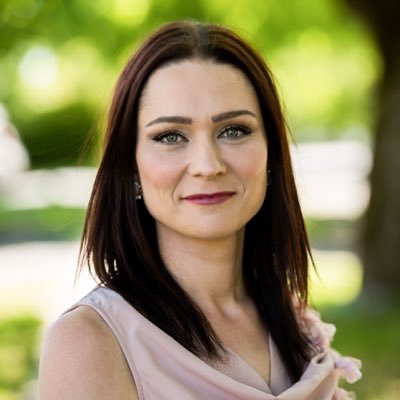 Profile Picture of Maggie MacGillivray (@RLPMaggieMacG) on Twitter