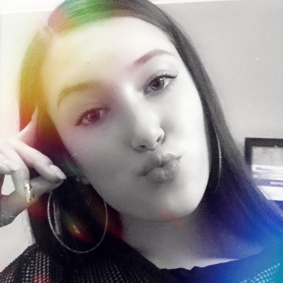 Profile Picture of Alexis Gaudette (@sassy_dancer04) on Poshmark