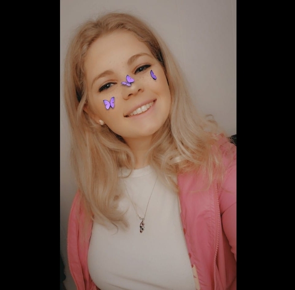 Profile Picture of Cailin Rohan (@midnightlove618) on Poshmark