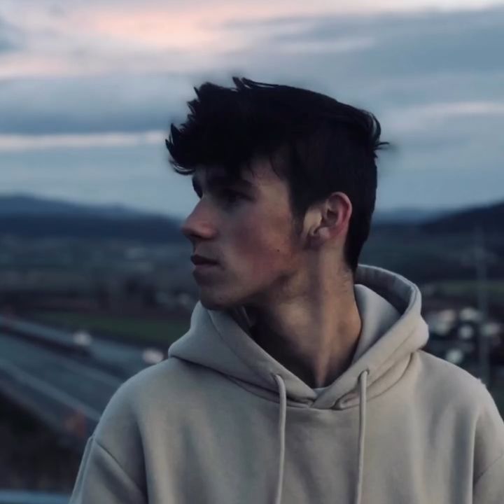 Profile Picture of benjamin_smolenak (@benjamin_smolenak) on Tiktok