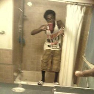 Profile Picture of Tiaray Shawn Lampkin (@GaZe69sUrMom) on Twitter