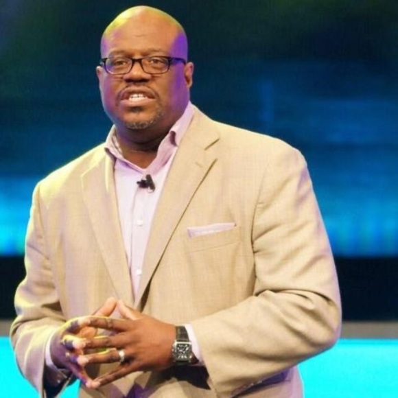 Profile Picture of Greg Bone (@gregbone) on Poshmark