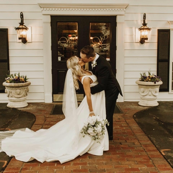 Josh Baird - Poshmark Profile Picture of Josh Baird (@joshbaird) on Poshmark