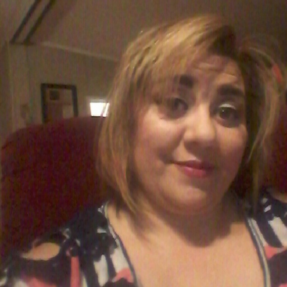 Profile Picture of Sonis Casebolt (@sgc2010) on Poshmark