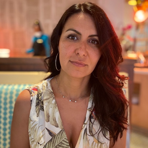 Profile Picture of Sonia Horta-barresi (@sonia_horta) on Poshmark