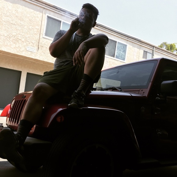 Profile Picture of Alex Polanco (@polxela) on Poshmark