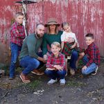 Emily Broderdorf - Instagram Profile Picture of Emily Broderdorf (@emilybemilybacktobasics) on Instagram