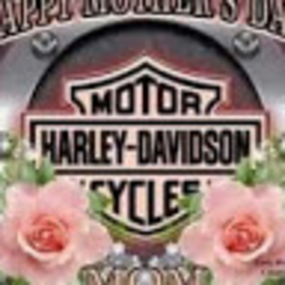 Profile Picture of Linda Konsela (@blackice580) on Poshmark