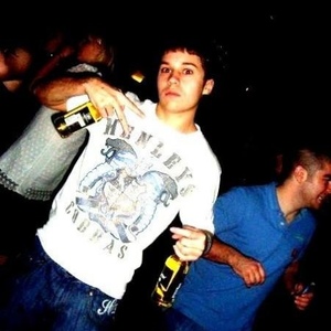 Profile Picture of Jonathan Hendry (@henderzz) on Myspace