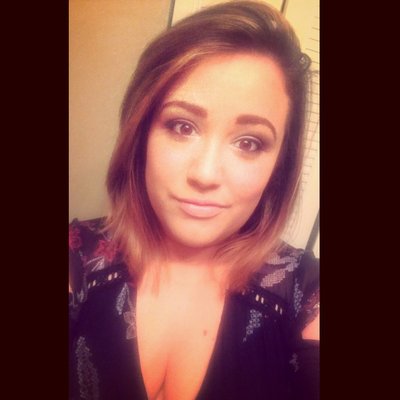 Profile Picture of Larissa Thomas (@larissa_annn) on Twitter