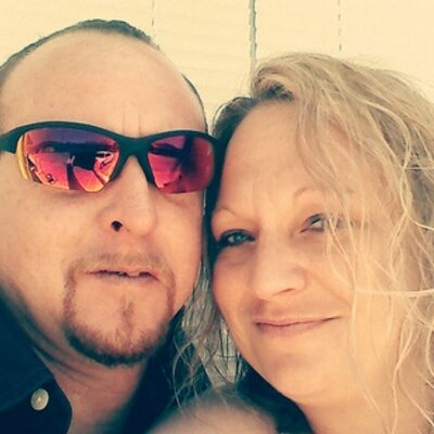 Profile Picture of Steph & George (@EavesStephanie) on Twitter