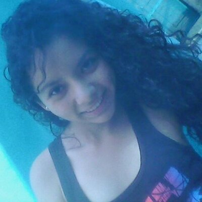 Profile Picture of Nathalia (@Echalar123) on Twitter