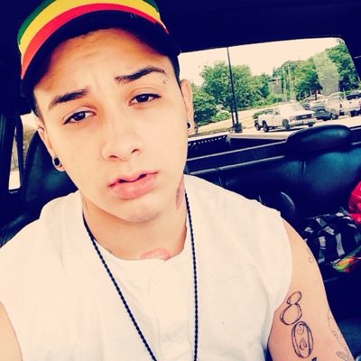 Profile Picture of Cain Gonzalez (@goldenrockie6) on Twitter