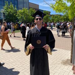 Profile Picture of Twest (@tonyadyesswest) on Tiktok