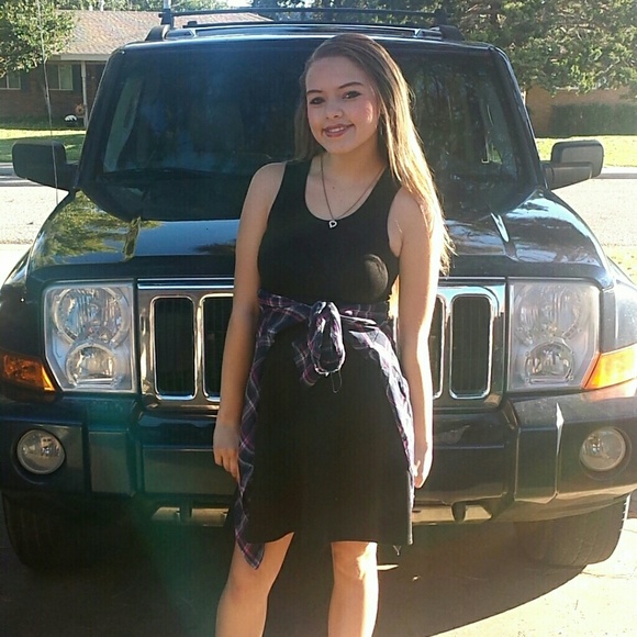 Profile Picture of Ashley Catherall (@ashleycatherall) on Poshmark