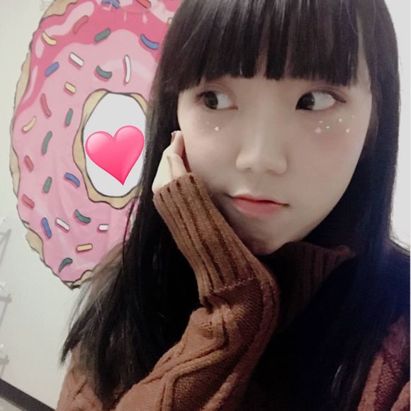 Profile Picture of Yuqing Liu (@yuqing_liu) on Poshmark