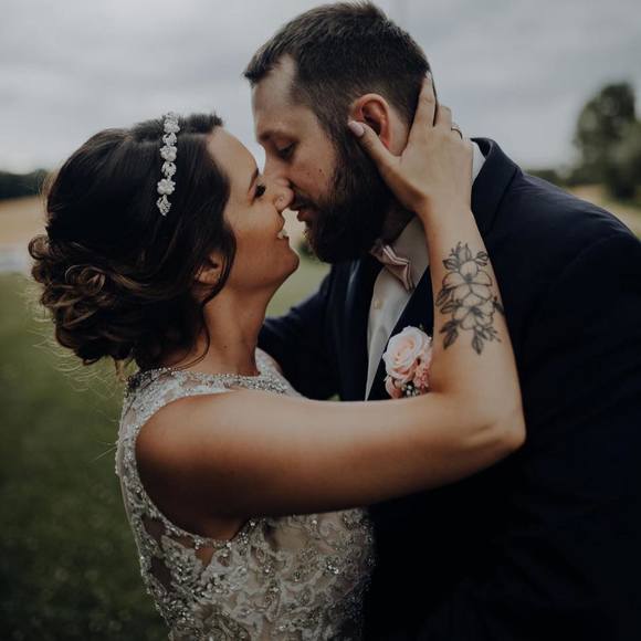 Profile Picture of Sarah Poore (@sarahpoore5) on Poshmark