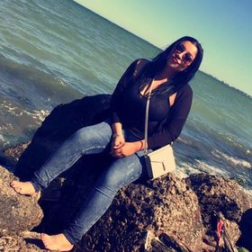 Profile Picture of Rosa Guzman (@rozay24) on Pinterest