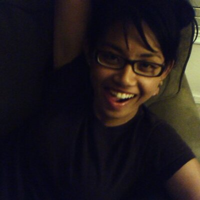 Profile Picture of Larkin Chan (@LarkinChan) on Twitter