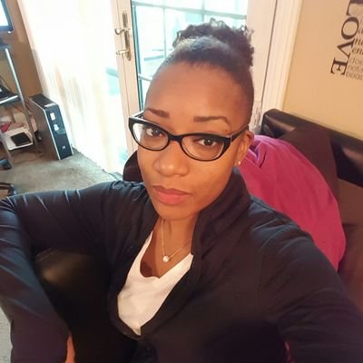 Profile Picture of Kiarah Moore (@KiarahIvory) on Twitter