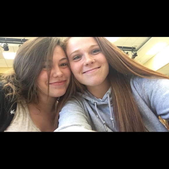 Profile Picture of Hannah Wiederhold (@hannahhope22) on Poshmark