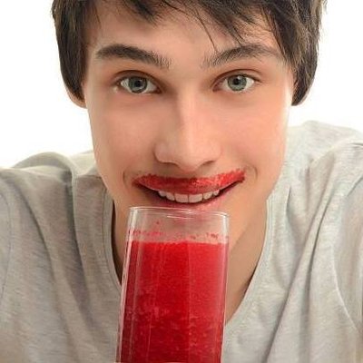 Profile Picture of Bryan Grube (@RedJuiceStore) on Twitter