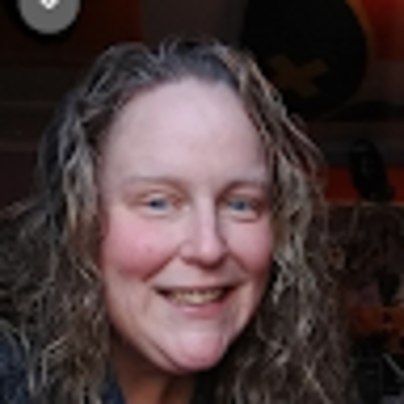 Profile Picture of Athina Mcaleer (@oceansmom13) on Poshmark