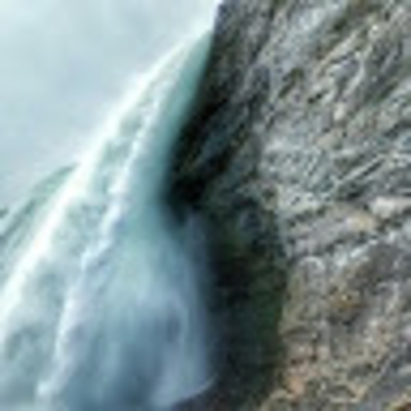 Profile Picture of Syed Ahmed (@syediii) on Poshmark