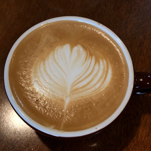 Profile Picture of Qiang Huang (@qhuang2019) on Poshmark