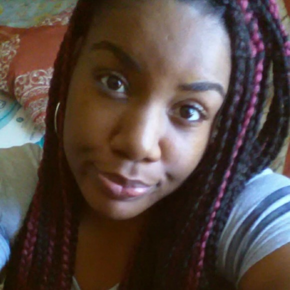 Tay Diesel - Poshmark Profile Picture of Tay Diesel (@misswilson1989) on Poshmark