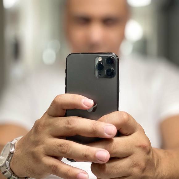 Profile Picture of Antonio Barron (@antonio_glez_03) on Poshmark