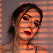 Profile Picture of Amanda Piccolo (@cartasparajulieta) on Youtube