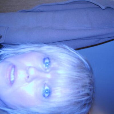 Profile Picture of Olivia  Lockhart (@lockie5) on Twitter