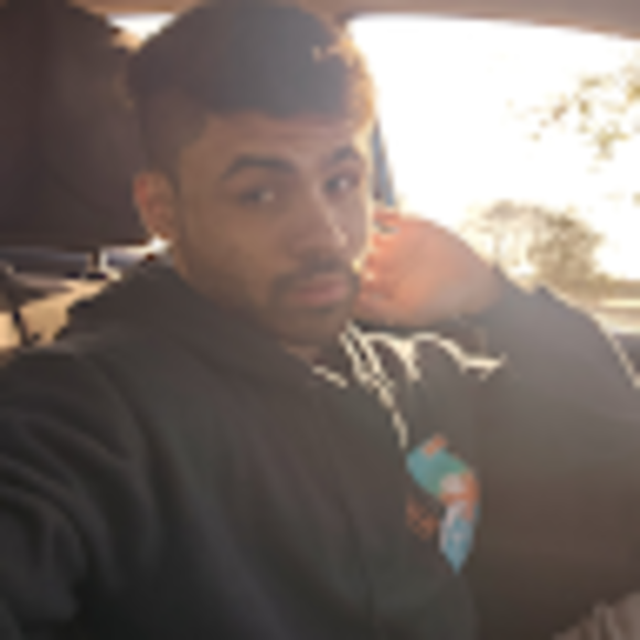 Profile Picture of Kevin Crespo (@kevincrespo789) on Poshmark