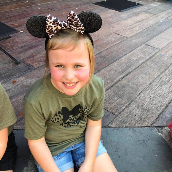 Profile Picture of Krista Vicary (@kvicary) on Poshmark