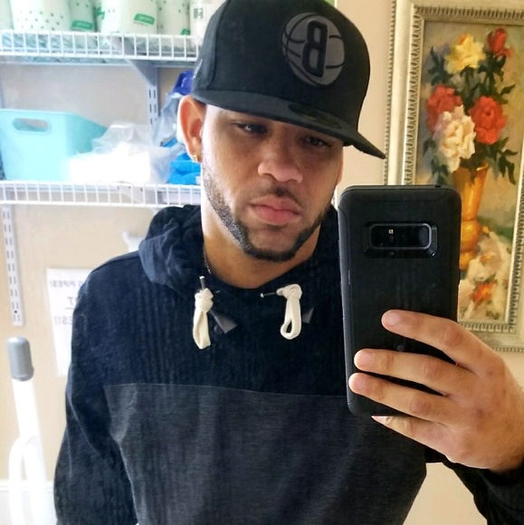 Profile Picture of Calvin Tucker (@ctucker021) on Poshmark