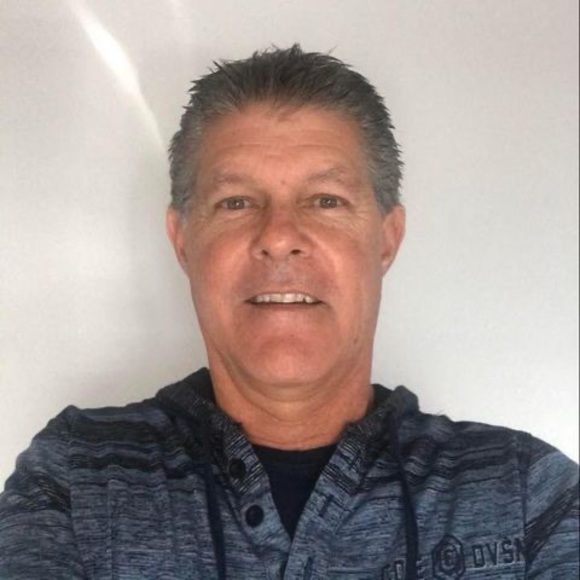 Profile Picture of Daniel Gauthier (@dangauthier1) on Poshmark