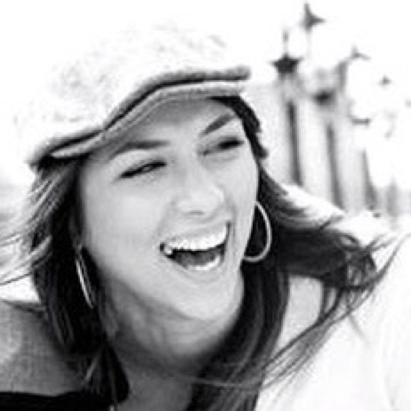 Profile Picture of Mariah Klerekoper (@mklerekoper) on Poshmark