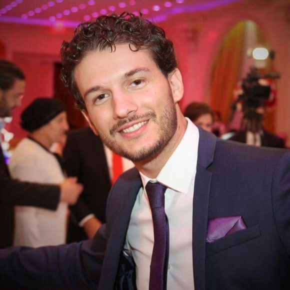 Profile Picture of Alper Y (@stfal1) on Poshmark