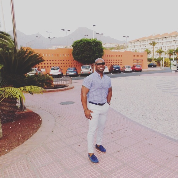 Profile Picture of Damon Dennis (@ddnupe) on Poshmark