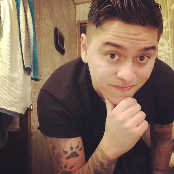 Profile Picture of Miguel Lambardi (@micsan251) on Poshmark