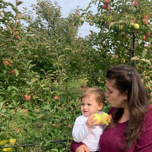 Profile Picture of Ariel Adler (@asadler6891) on Poshmark