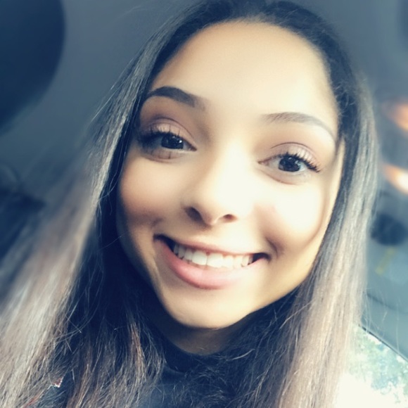 Profile Picture of Raven Lamotta (@ravenlamotta) on Poshmark