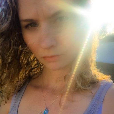 Profile Picture of Courtney Duran (@ccon0509) on Twitter