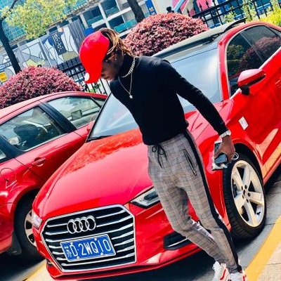 Profile Picture of Darius C. Hodge (@hodge_911) on Twitter