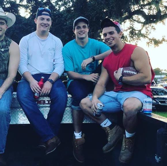 Profile Picture of Christopher Thomas (@christophert692) on Poshmark